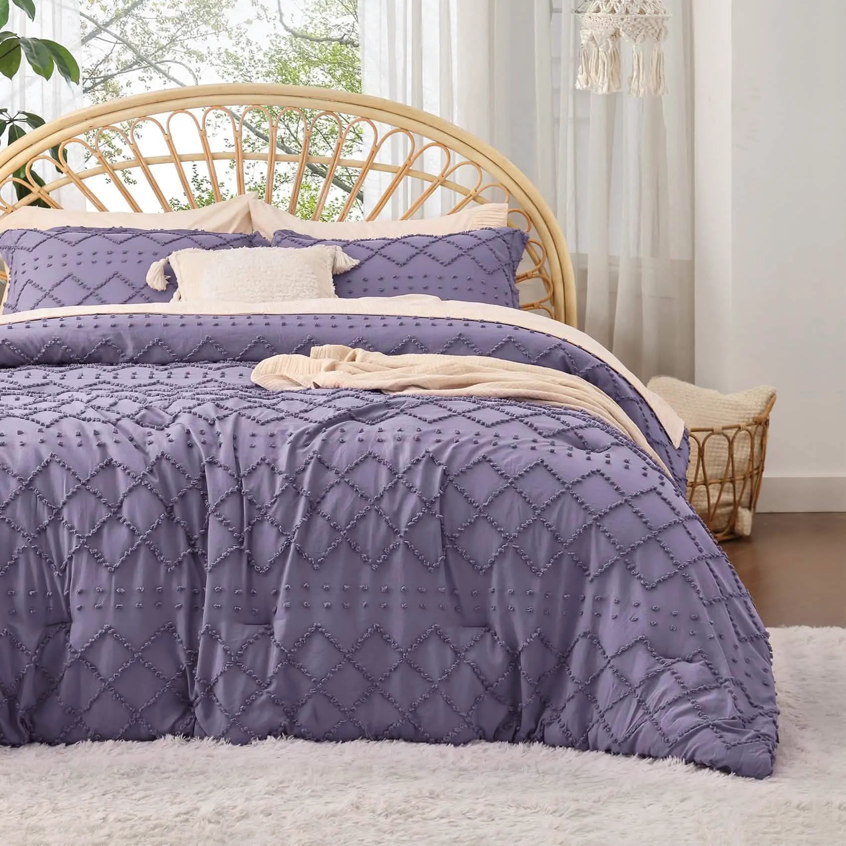 Tufted Embroidery Comforter Set
