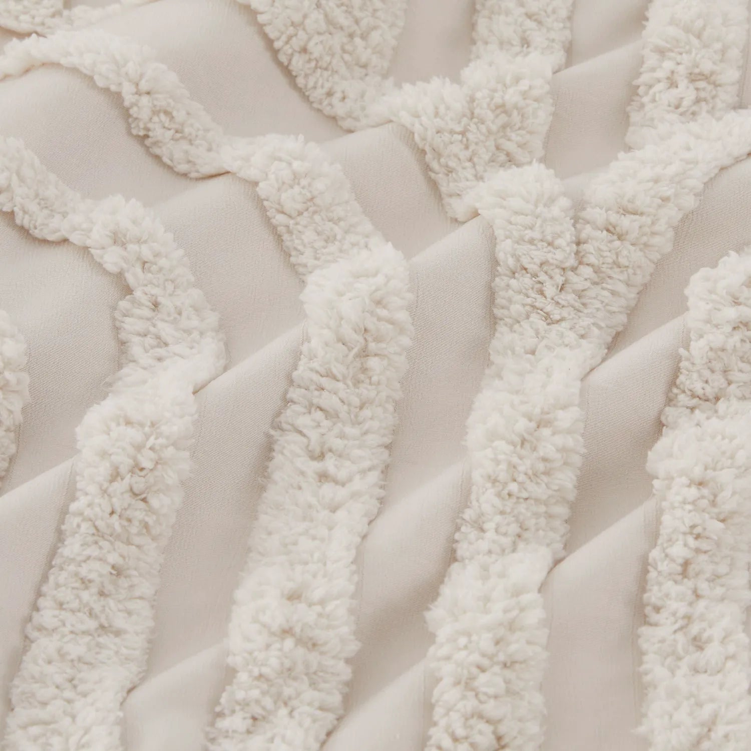 Fluffy Arch Tufted Comforter Set
