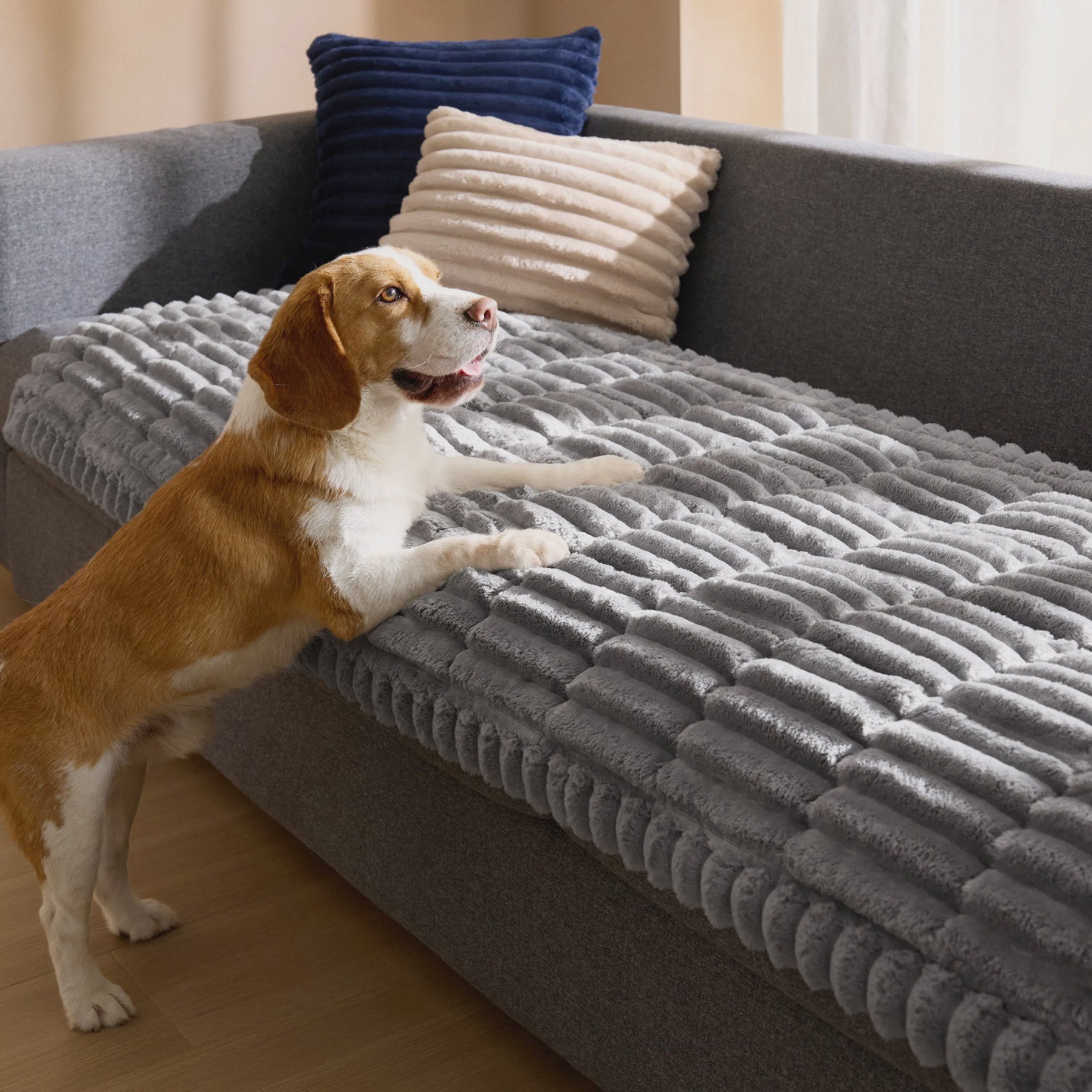 ComfyFleece™ Pet Sofa Cover