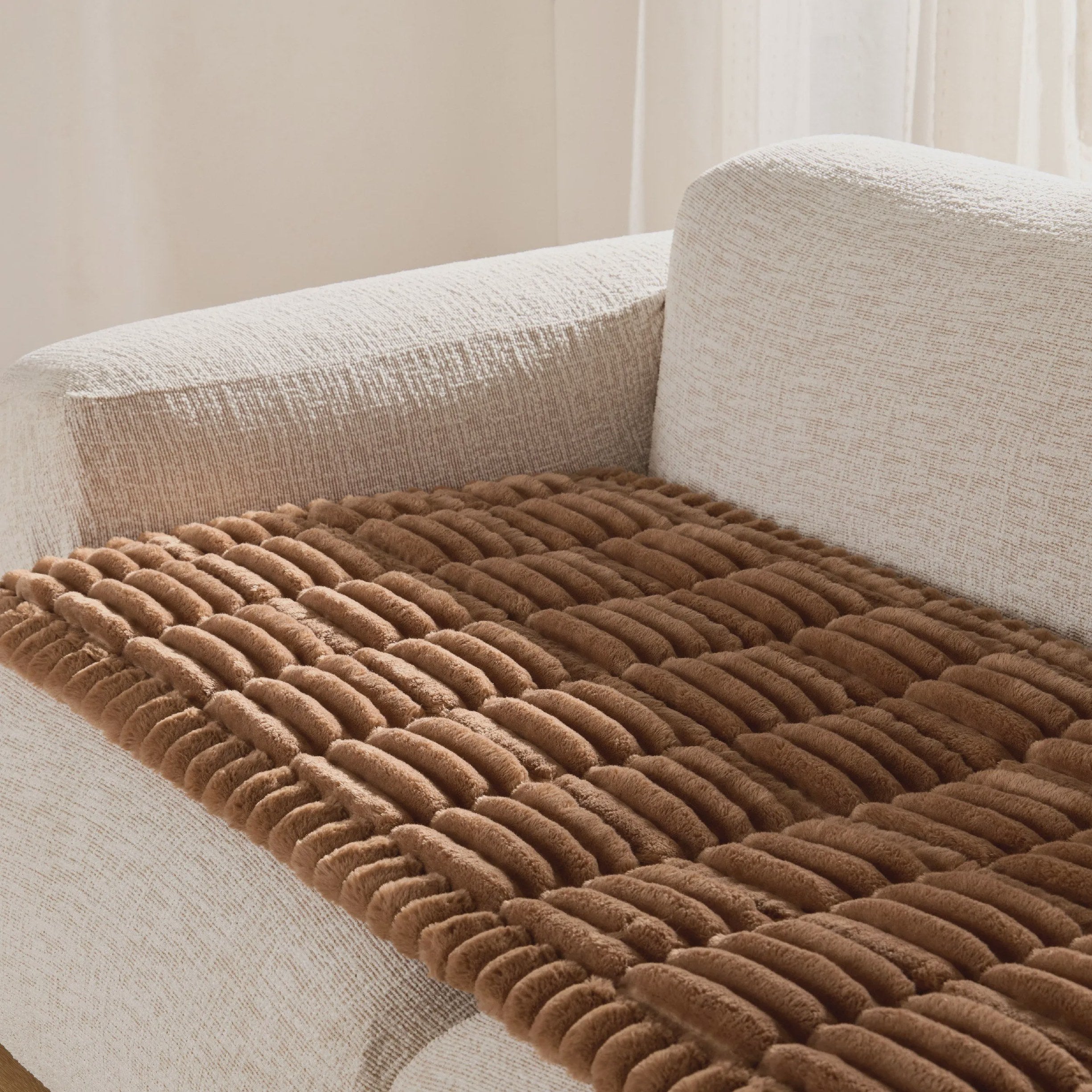 ComfyFleece™ Pet Sofa Cover