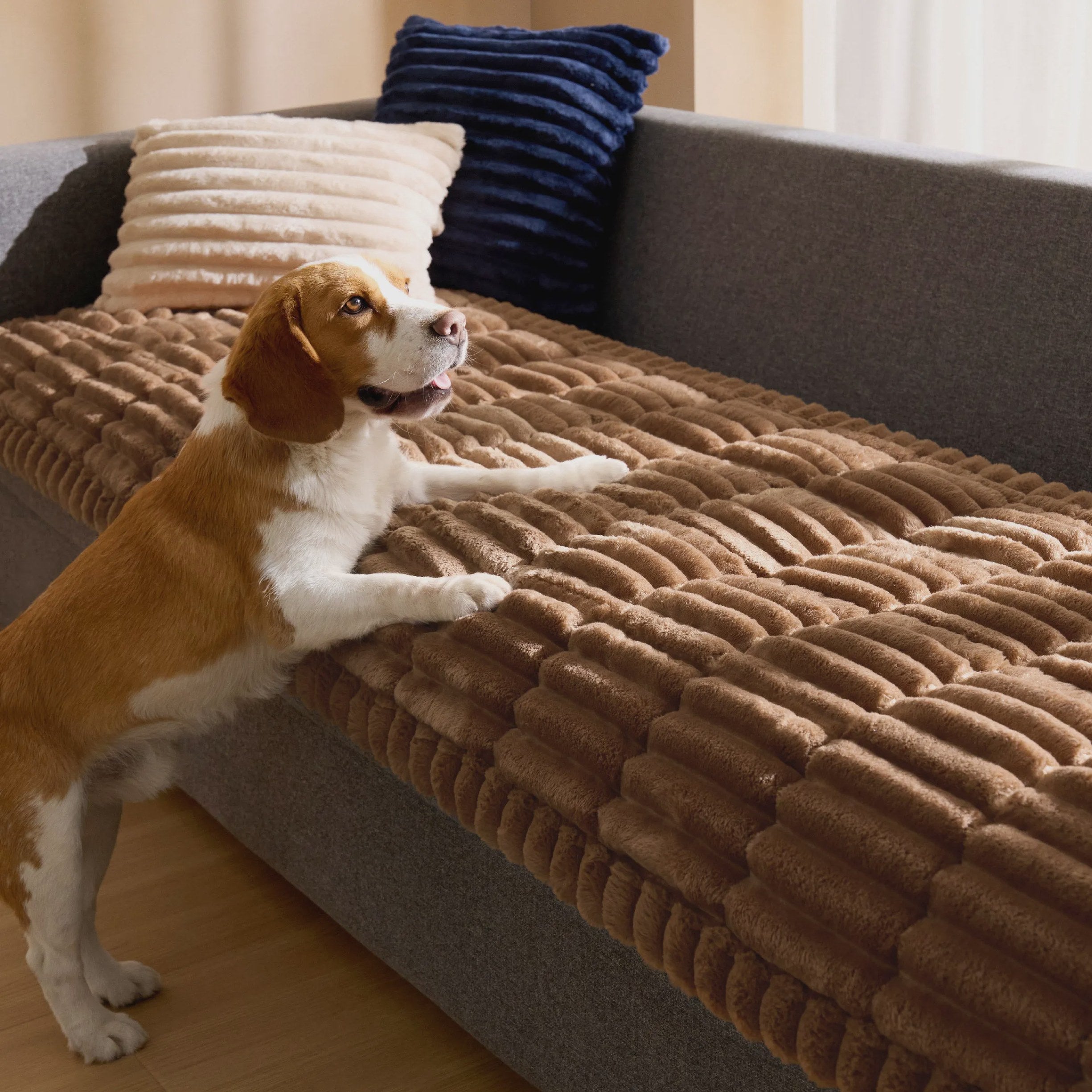 ComfyFleece™ Pet Sofa Cover