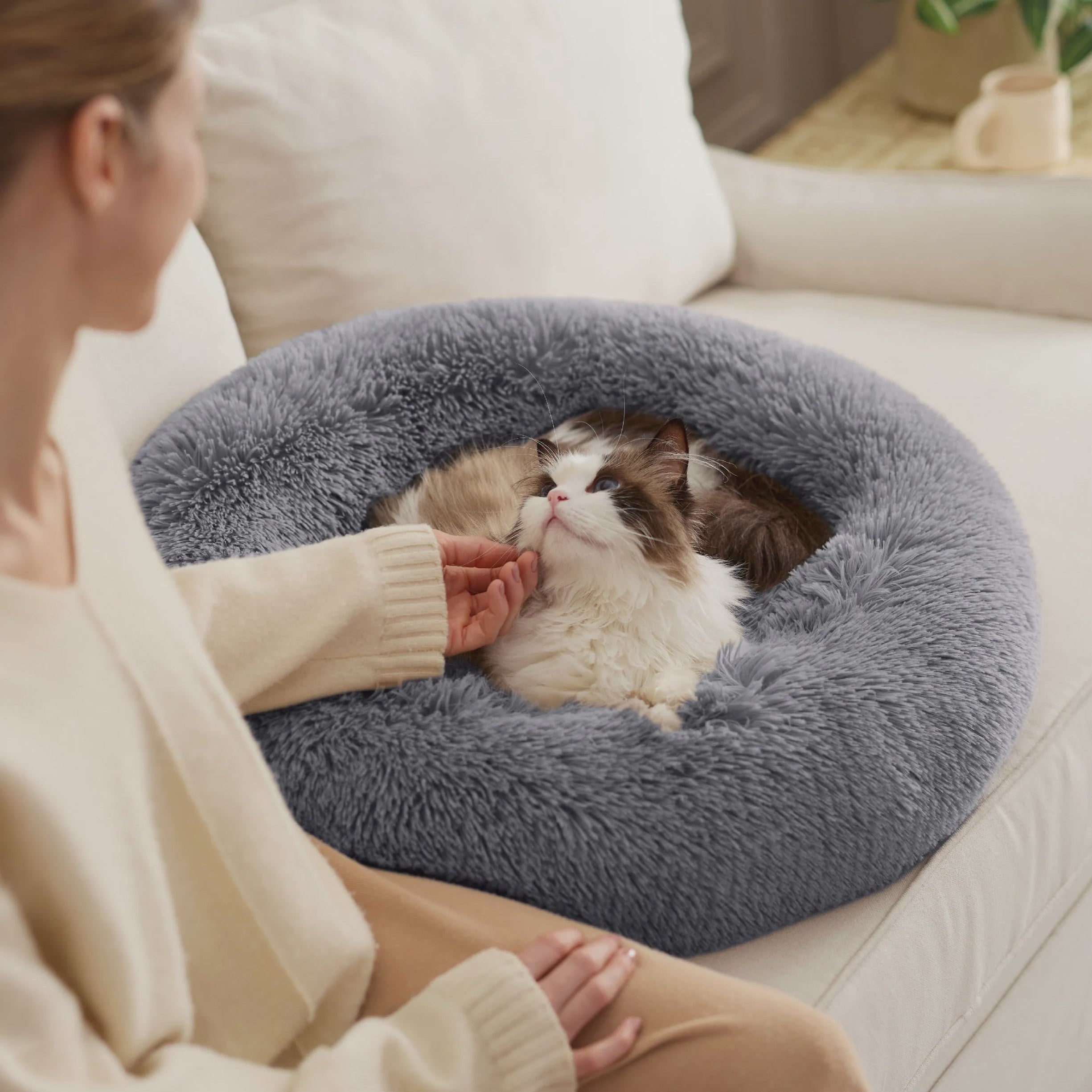 Calming & Soft Pet Bed