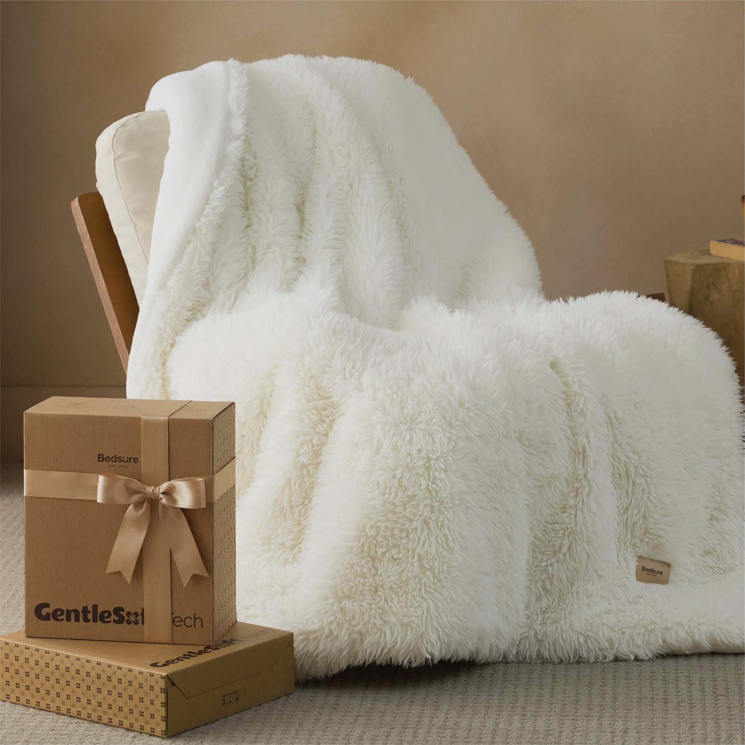 Luxurious Faux Fur Throw Blanket