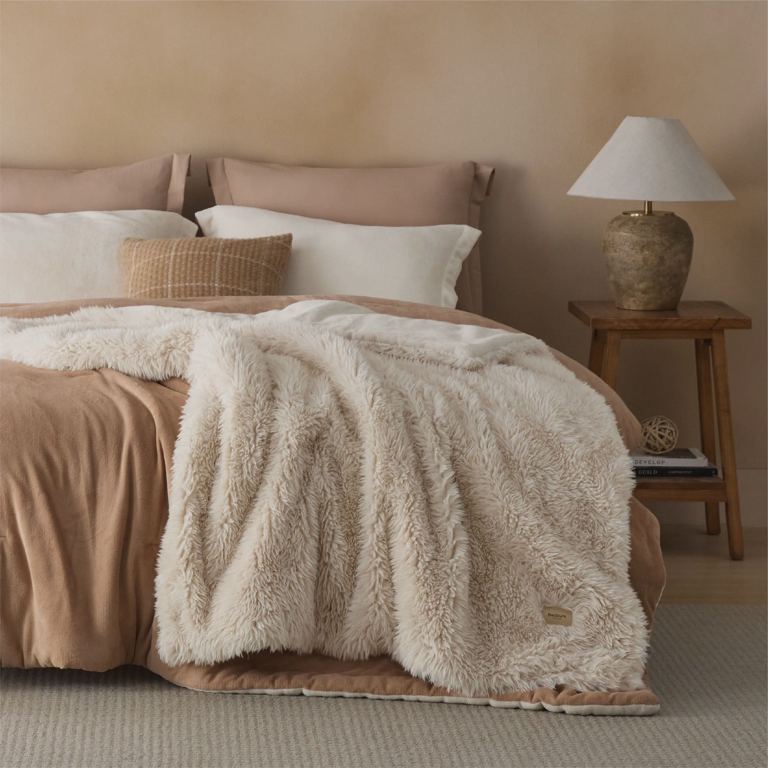 Luxurious Faux Fur Throw Blanket