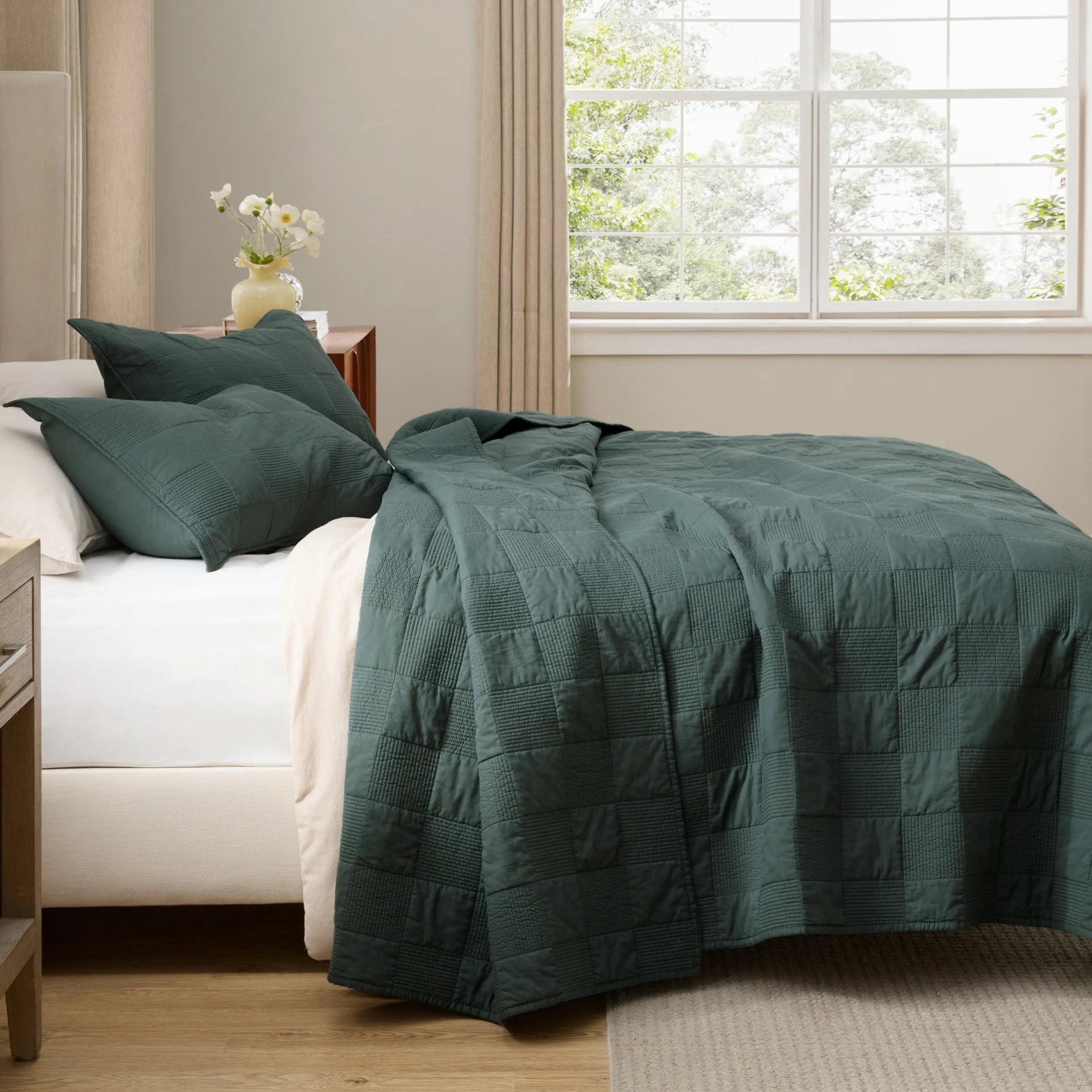Cotton Checkered Quilt Set