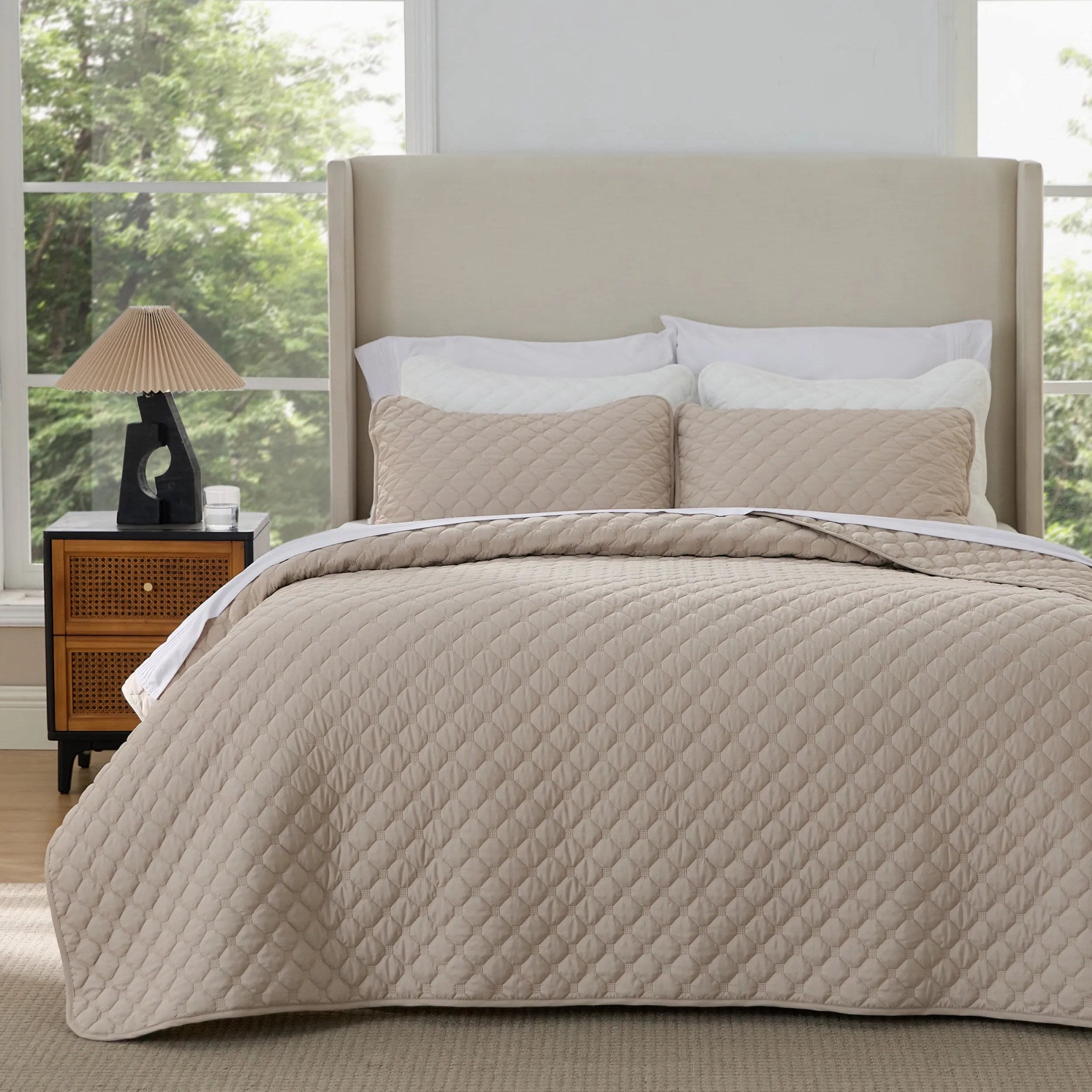 Classic Honeycomb Quilt Set